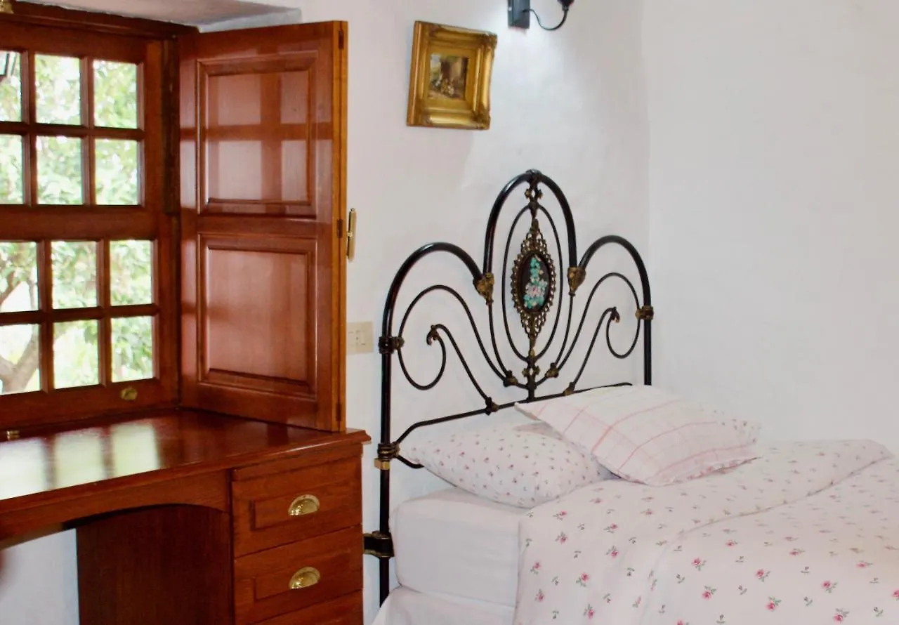 La Casa Del Moral By I N Z U L A E Villa Vega de San Mateo
