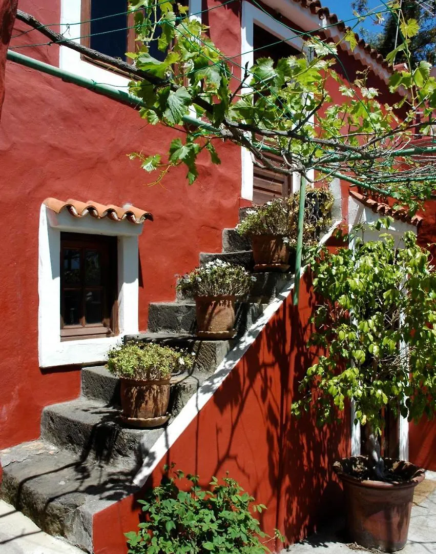 La Casa Del Moral By I N Z U L A E Villa Vega de San Mateo