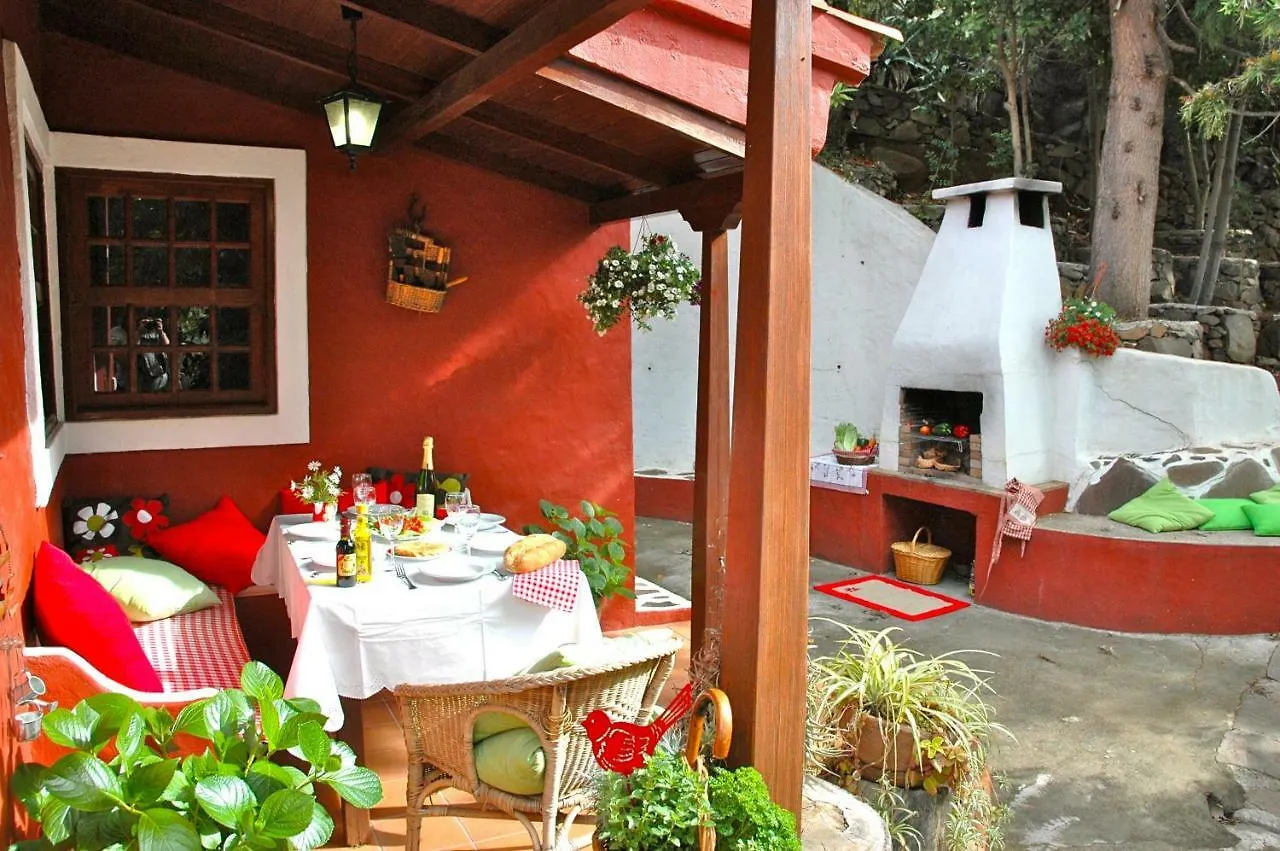 La Casa Del Moral By I N Z U L A E Villa Vega de San Mateo